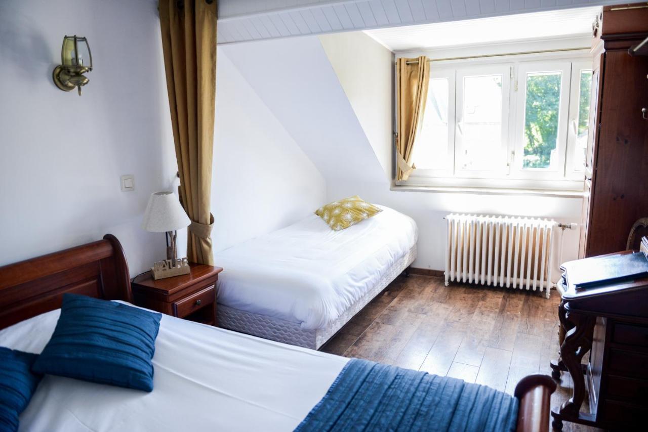 Logis Le Saint Hubert Hotell Haybes Eksteriør bilde